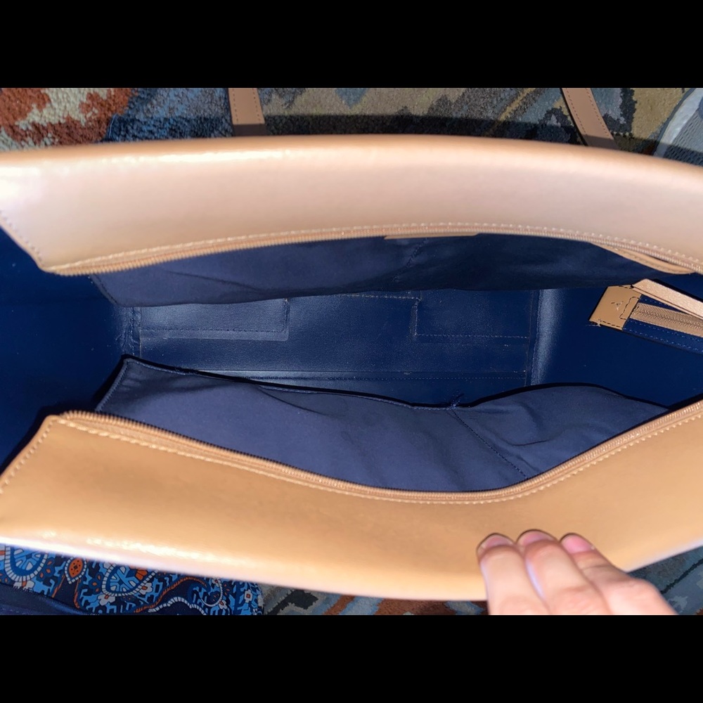 Tory Burch Tan Tote Bag - Picture 9 of 10